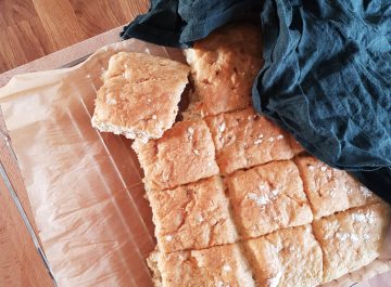 Morotsbröd i långpanna